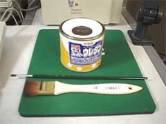 塗料と筆