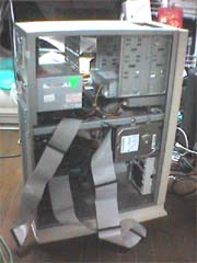 フタを開けた牛筐体